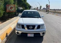 نيسان نافارا